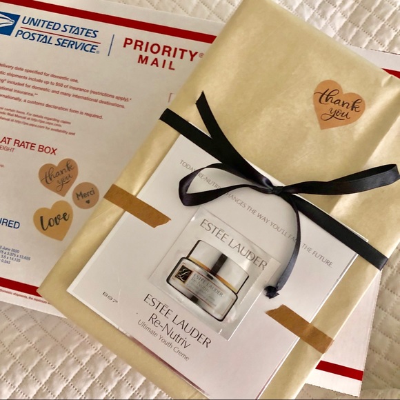 Let Me Make Your Purchase Special! 🥂🖤✨ - Picture 9 of 16